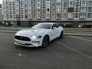 2022 Ford Mustang VI Рестайлинг, белый, 3900000 рублей, вид 1