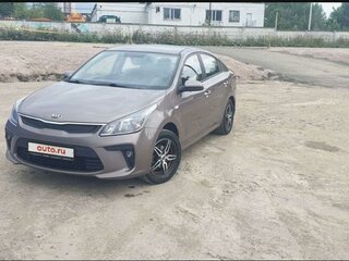 2018 Kia Rio IV, коричневый, 900000 рублей, вид 1