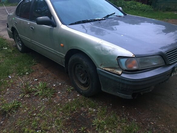 1997 Nissan Maxima IV (A32), серебристый, 150000 рублей - вид 4