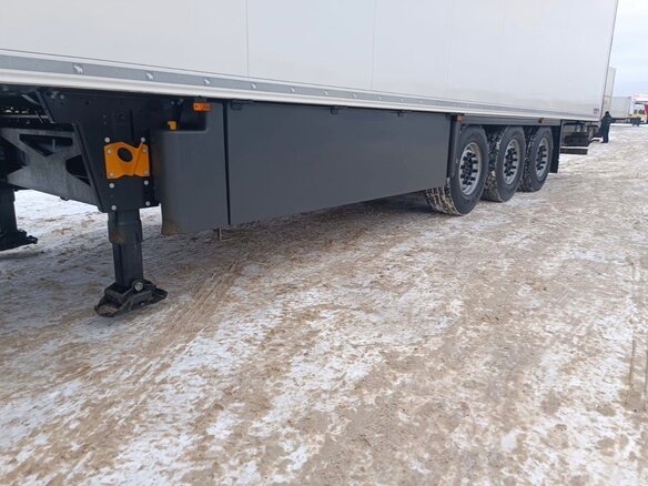 2023 Schmitz Cargobull SKO, белый, 10200000 рублей - вид 2
