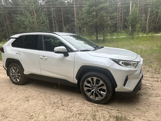 2022 Toyota RAV4 V (XA50), белый, 3000000 рублей, вид 5