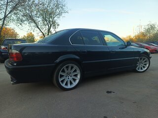 2000 BMW 7 серии 728i III (E38) Рестайлинг, синий, 1000000 рублей, вид 5