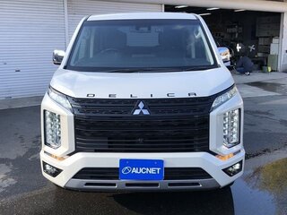 2023 Mitsubishi Delica D:5 I Рестайлинг, белый, 3000000 рублей, вид 1