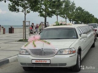 2003 Lincoln Town Car III, белый, 950000 рублей, вид 2