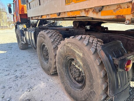 2011 КамАЗ 44108, оранжевый, 1500000 рублей, вид 3