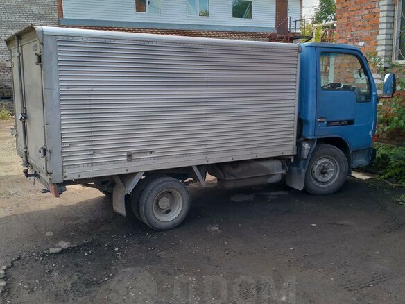 1996 Nissan Atlas, синий, 1125000 рублей
