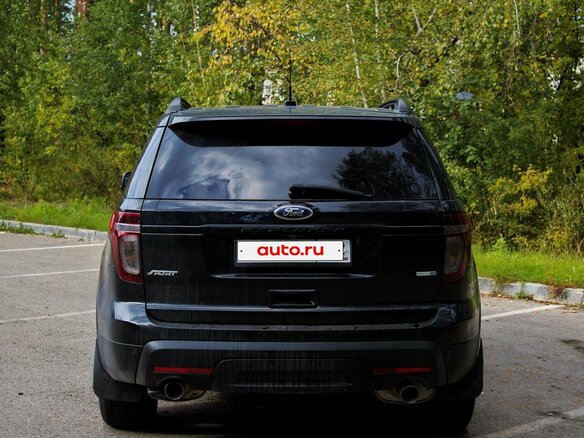 2014 Ford Explorer Sport V, чёрный, 2200000 рублей - вид 11