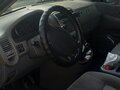 2005 Kia Carnival I Рестайлинг, зелёный, 850000 рублей - вид 2