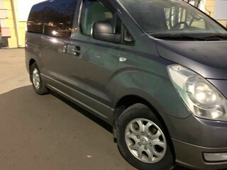 2010 Hyundai H-1 II, серый, 1600000 рублей, вид 3