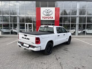 2025 Ram 1500 Crew Cab V Рестайлинг, белый, 10800000 рублей, вид 5