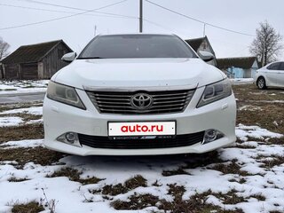 2014 Toyota Camry VII (XV50), белый, 1350000 рублей, вид 2