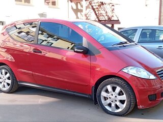 2008 Mercedes-Benz A-Класс 170 II (W169), красный, 550000 рублей, вид 2
