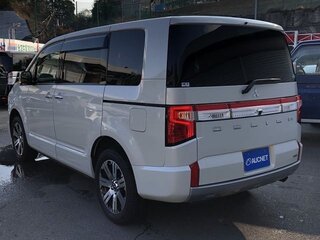 2023 Mitsubishi Delica D:5 I Рестайлинг, белый, 3000000 рублей, вид 4