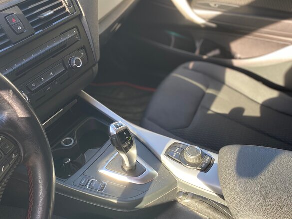 2012 BMW 1 серии 116i II (F20/F21), красный, 1340000 рублей - вид 32
