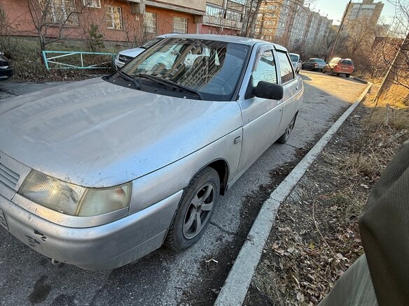 2004 Lada (ВАЗ) 2110, серебристый, 95000 рублей - вид 1