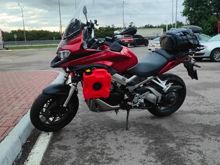 2017 Honda VFR 800X (Crossrunner), красный, 800000 рублей, вид 1