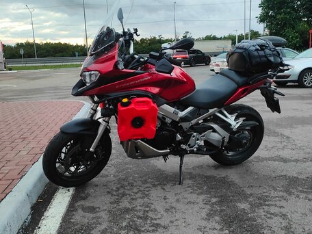 2017 Honda VFR 800X (Crossrunner), красный, 800000 рублей, вид 1