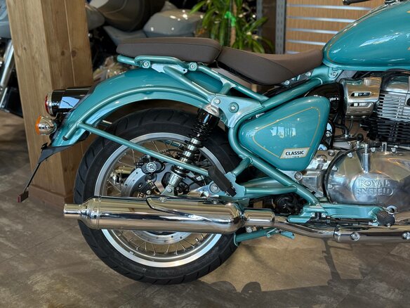 2026 Royal Enfield Classic 650, зелёный, 713000 рублей - вид 24