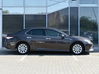 2018 Toyota Camry VIII (XV70), серый, 2800000 рублей, вид 3