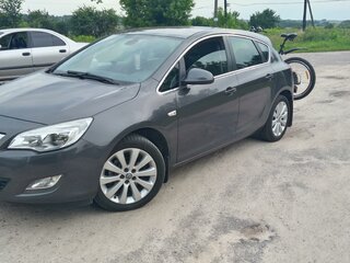 2010 Opel Astra J, серый, 830000 рублей, вид 5