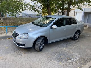 2010 Volkswagen Jetta V, серебристый, 579000 рублей, вид 2