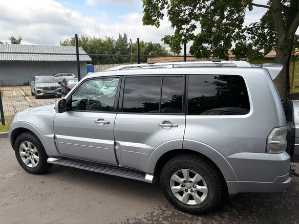 2011 Mitsubishi Pajero IV, серебристый - вид 6