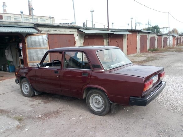 2011 Lada (ВАЗ) 2107, красный, 265000 рублей - вид 3