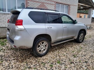 2010 Toyota Land Cruiser Prado 150 Series, серебристый, 2900000 рублей, вид 5