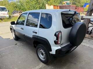 2023 Lada (ВАЗ) Niva Travel I, белый, 888000 рублей, вид 5