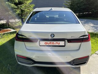 2020 BMW 7 серии 750d xDrive VI (G11/G12) Рестайлинг, белый, 9990000 рублей, вид 4