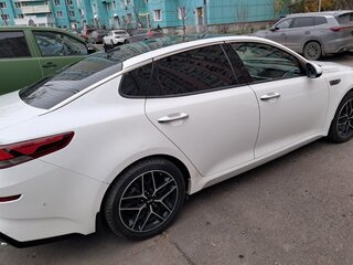 2018 Kia Optima IV Рестайлинг, белый, 1700000 рублей, вид 5