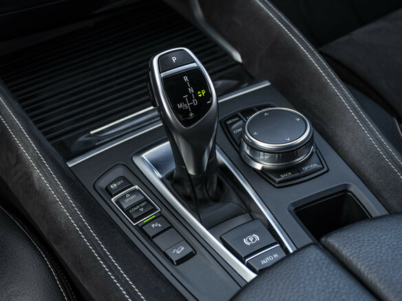 2018 BMW X6 30d II (F16), чёрный, 3600000 рублей - вид 17