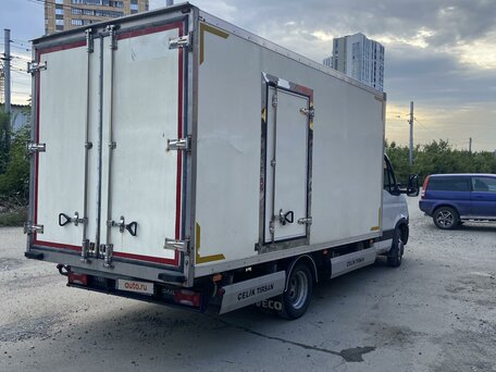 2015 Iveco Daily, белый, 3100000 рублей, вид 4