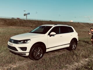2016 Volkswagen Touareg II Рестайлинг, белый, 3349000 рублей, вид 1