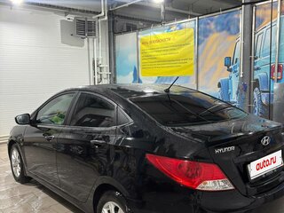 2012 Hyundai Solaris I, чёрный, 950000 рублей, вид 3