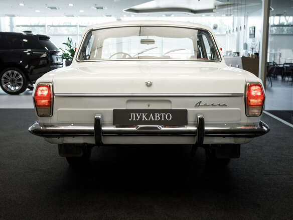 1980 ГАЗ 24 «Волга» 24 I (24), белый, 2800000 рублей - вид 11