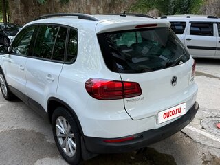 2015 Volkswagen Tiguan I Рестайлинг, белый, 1900000 рублей, вид 4