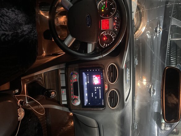 2008 Ford Focus II Рестайлинг, белый, 630000 рублей - вид 1