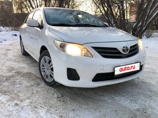 2013 Toyota Corolla X (E140, E150) Рестайлинг, белый, 900000 рублей, вид 5