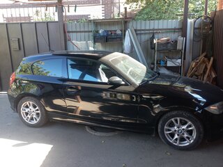 2007 BMW 1 серии 116i I (E81/E82/E87/E88) Рестайлинг, чёрный, 710000 рублей, вид 1