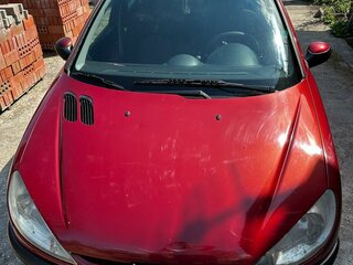 2004 Peugeot 206, красный, 330000 рублей, вид 3