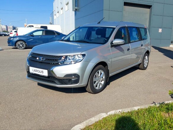 2026 Lada (ВАЗ) Largus I Рестайлинг, серебристый