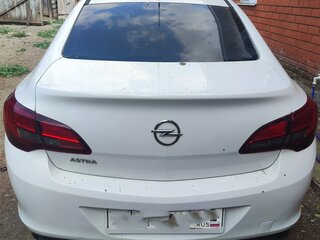 2013 Opel Astra J Рестайлинг, белый, 510000 рублей, вид 3