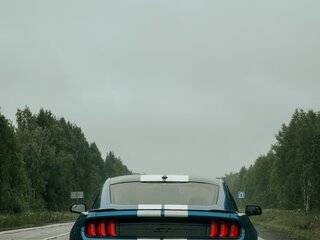2018 Ford Mustang VI Рестайлинг, голубой, 4000000 рублей, вид 2