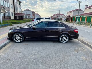 2011 Mercedes-Benz E-Класс 350 IV (W212, S212, C207), коричневый, 1780000 рублей, вид 1