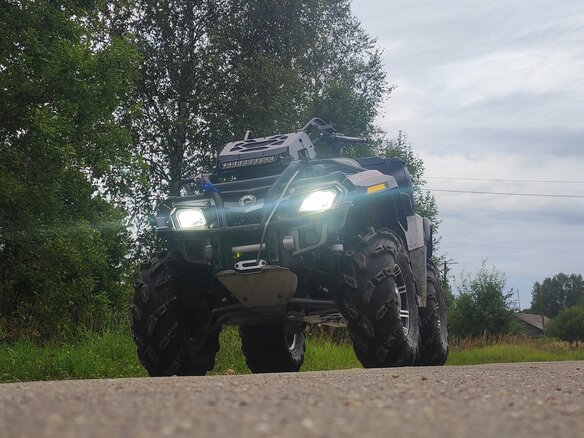 2012 BRP Can-Am Outlander 800, серебристый, 900000 рублей - вид 17