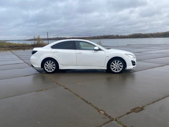 2012 Mazda 6 II (GH) Рестайлинг, белый, 780000 рублей - вид 1