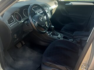 2019 Volkswagen Tiguan II, серый, 2850000 рублей, вид 4