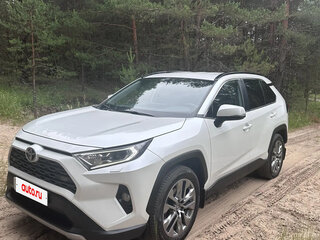 2022 Toyota RAV4 V (XA50), белый, 3000000 рублей, вид 1