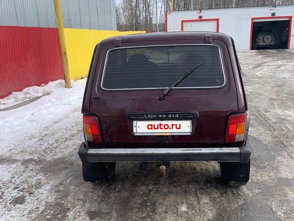 2010 Lada (ВАЗ) 2121 (4x4) I Рестайлинг, красный, 390000 рублей - вид 2